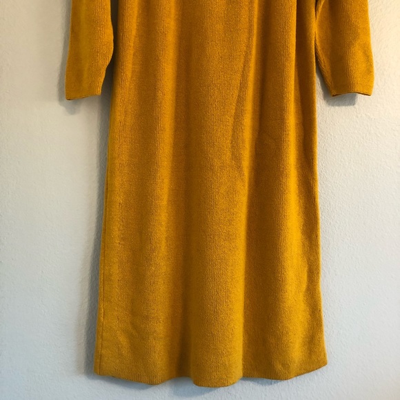 SOLD ✨FREE PEOPLE Santa Barbara Gold Honey Slouchy Knit Sweater Dress (Small) - Picture 5 of 9